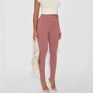 Elegant & Fine Mauve High-Waisted Skinny Pant NEW 🏷️